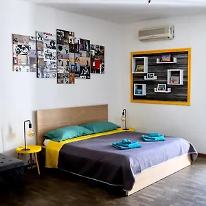 Leitmotiv Ospitality House Bari