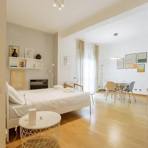 yourbanflat-porta-altinate.hotelinveneto.com/